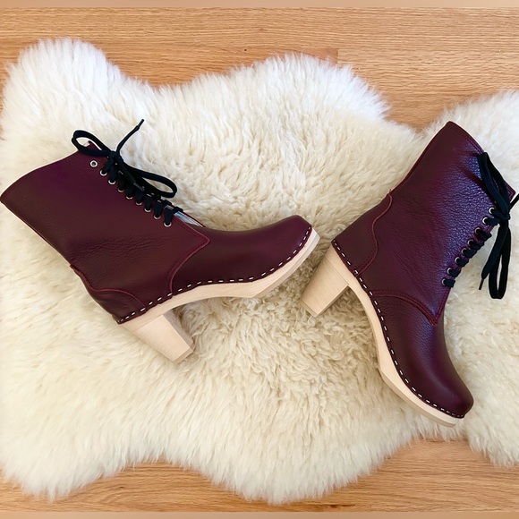 NIB Gorgeous Bordeaux burgundy maroon oxblood Troentorp Maguba clog boots - Picture 1 of 9